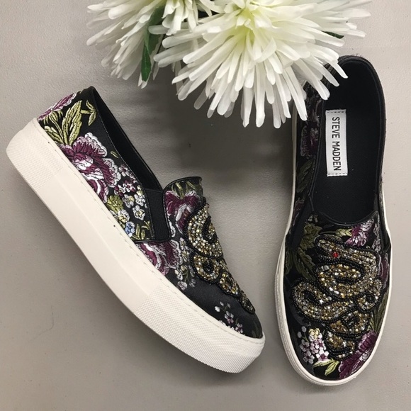 Steve Madden Shoes - Steve Madden Fiasco Embroidered Snake Shoe Rare